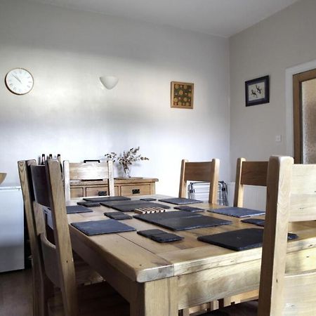 Central And Spacious 2 Bedroom Flat With Garden 爱丁堡 外观 照片
