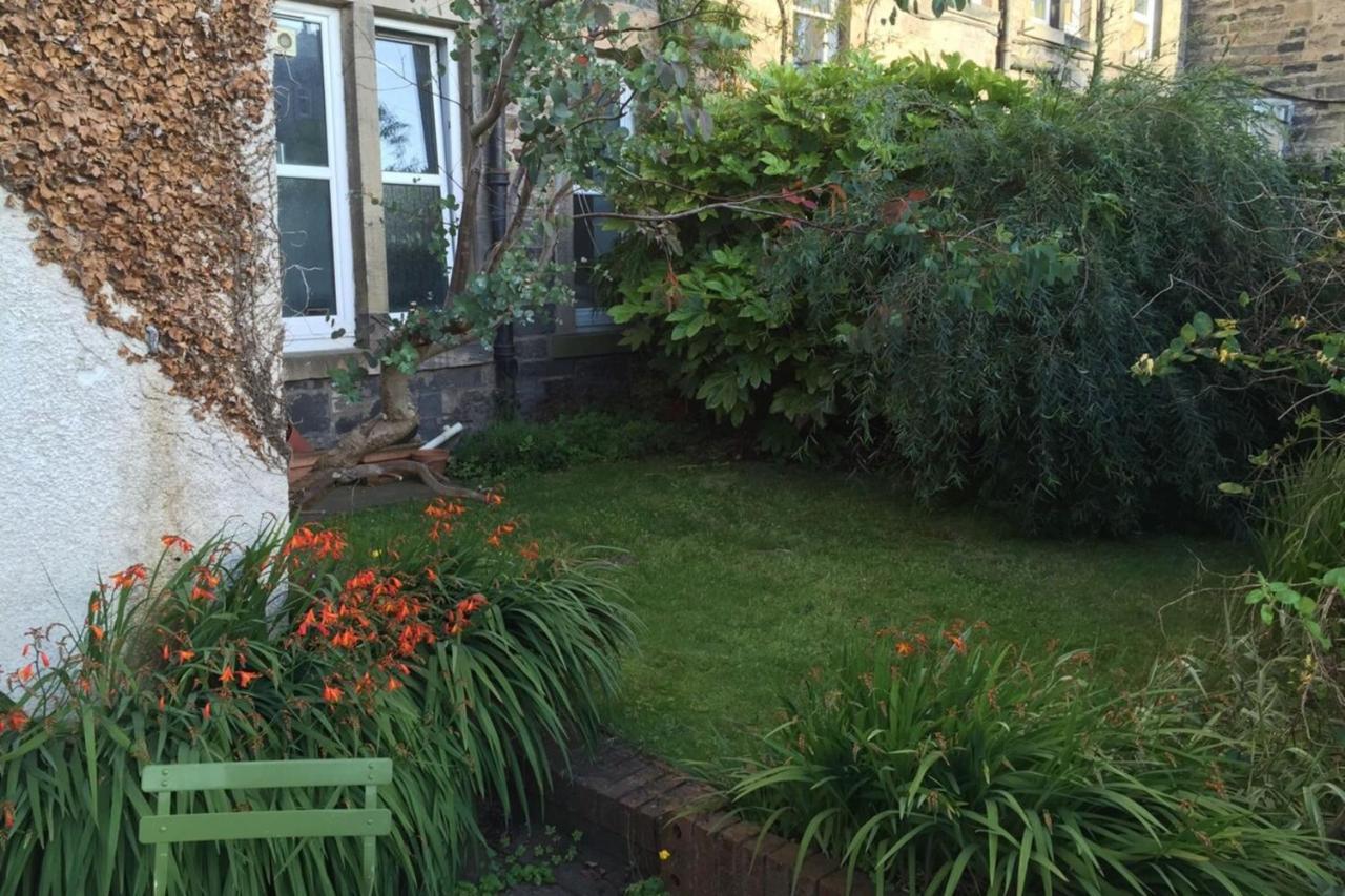 Central And Spacious 2 Bedroom Flat With Garden 爱丁堡 外观 照片