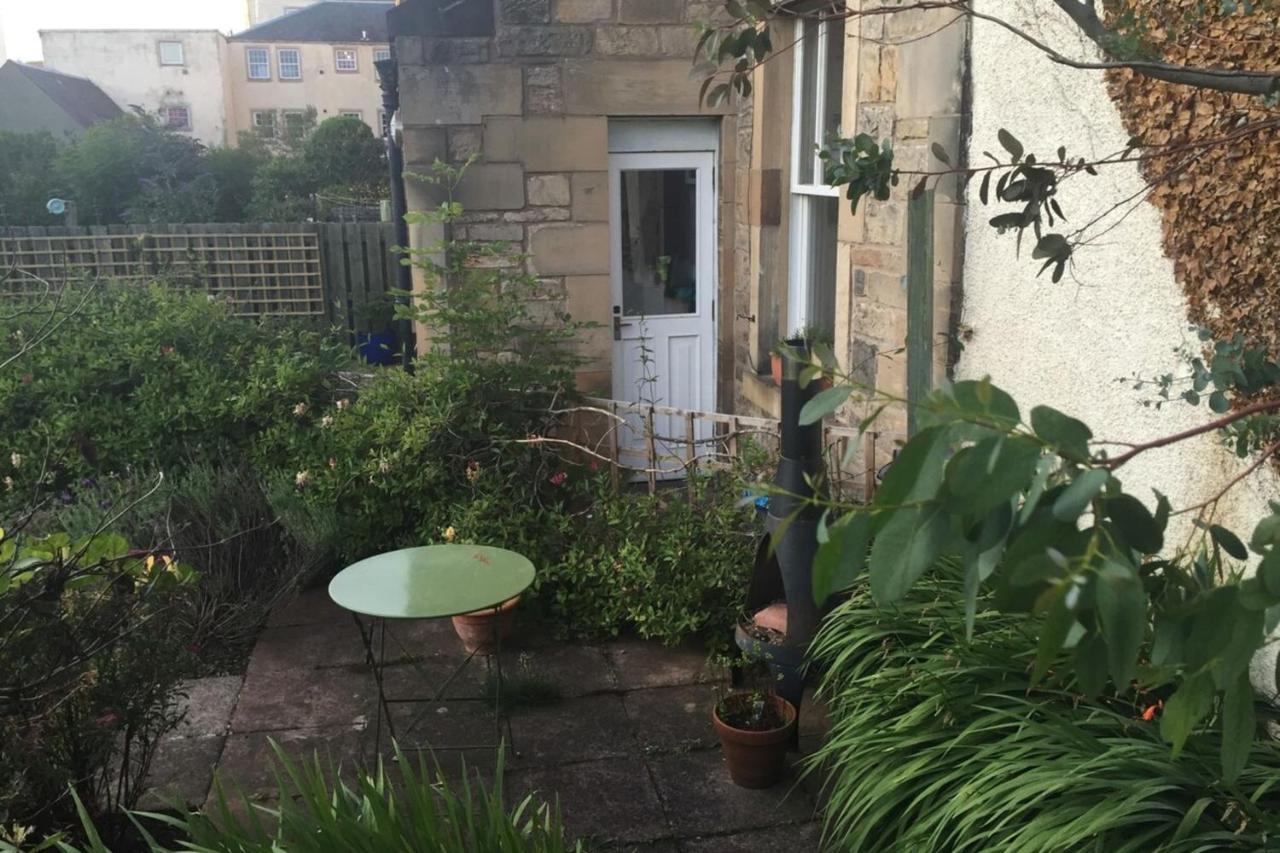 Central And Spacious 2 Bedroom Flat With Garden 爱丁堡 外观 照片