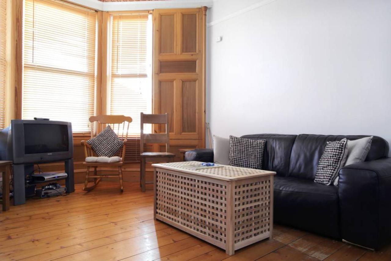 Central And Spacious 2 Bedroom Flat With Garden 爱丁堡 外观 照片